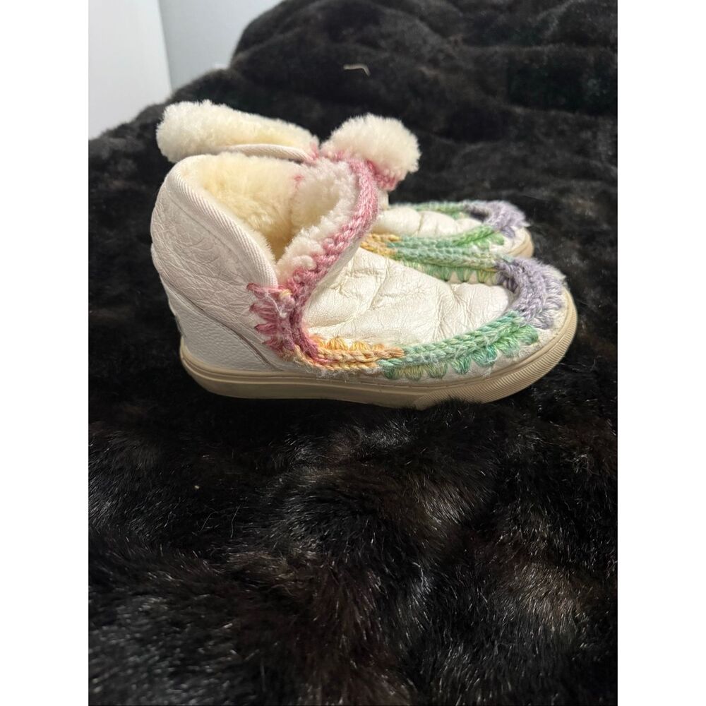 MOU - Eskimo Sneaker with Bold Rainbow Stitching in Nubuck True White 6 shoes
